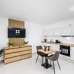 Brockheus - Riverside Aparthotel 4*