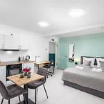 Aparthotel Brockheus - Riverside 4*
