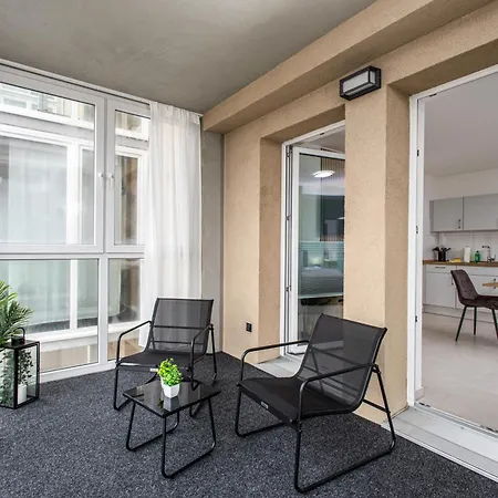 Brockheus Riverside Aparthotel Magdeburg Апарт-отель
