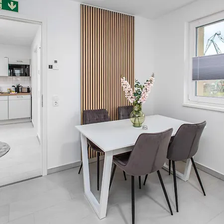 Апарт-отель Brockheus Riverside Aparthotel Magdeburg